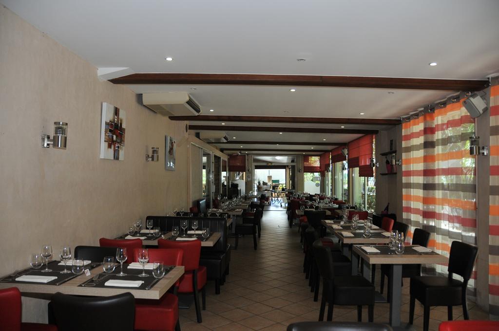 O2 Saone Hotel Reyrieux Екстериор снимка