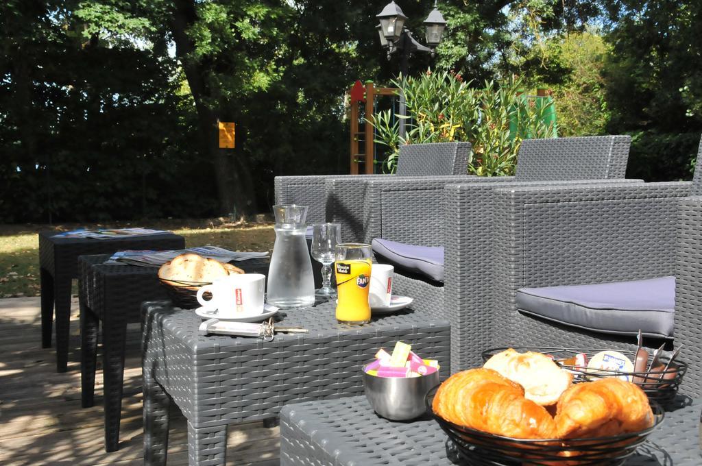 O2 Saone Hotel Reyrieux Екстериор снимка