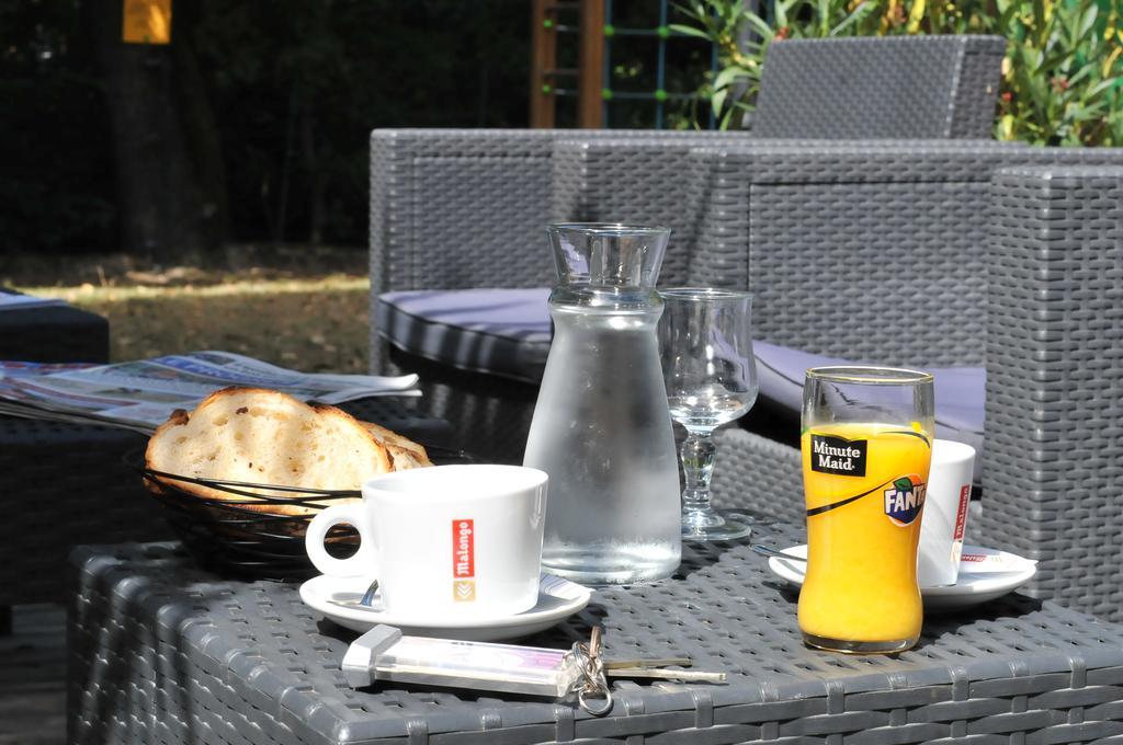 O2 Saone Hotel Reyrieux Екстериор снимка